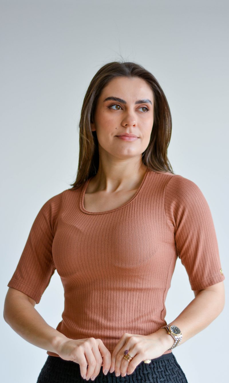 blusa Érica marrom