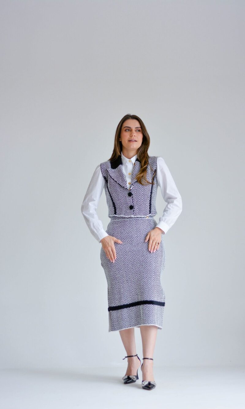 f498b5b9d44441b28852516b2d09de98.jpg conjunto jaqueline preto