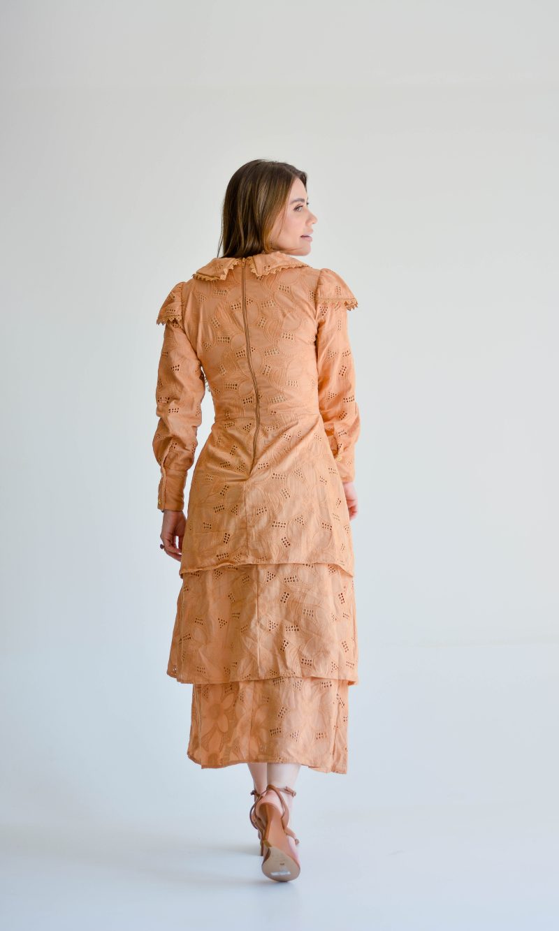 vestido isis doce de leite