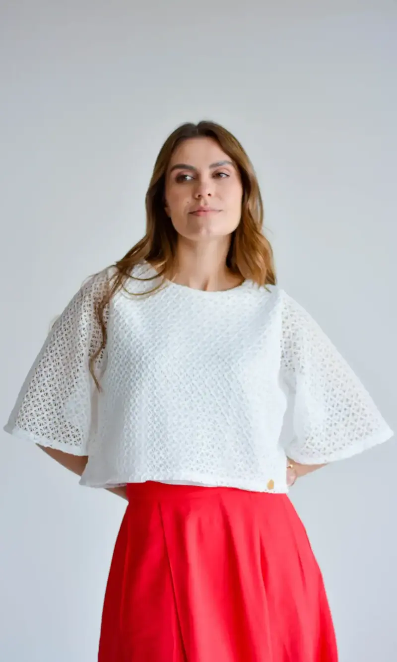 38b5d559655a4f6f818efbb7425ec37f.webp blusa tânia branco