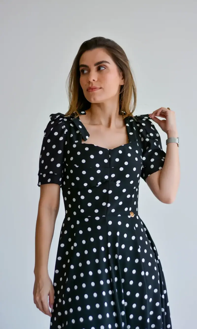 aa1fc5a132034f338849fc4817f5ae07.webp vestido geni