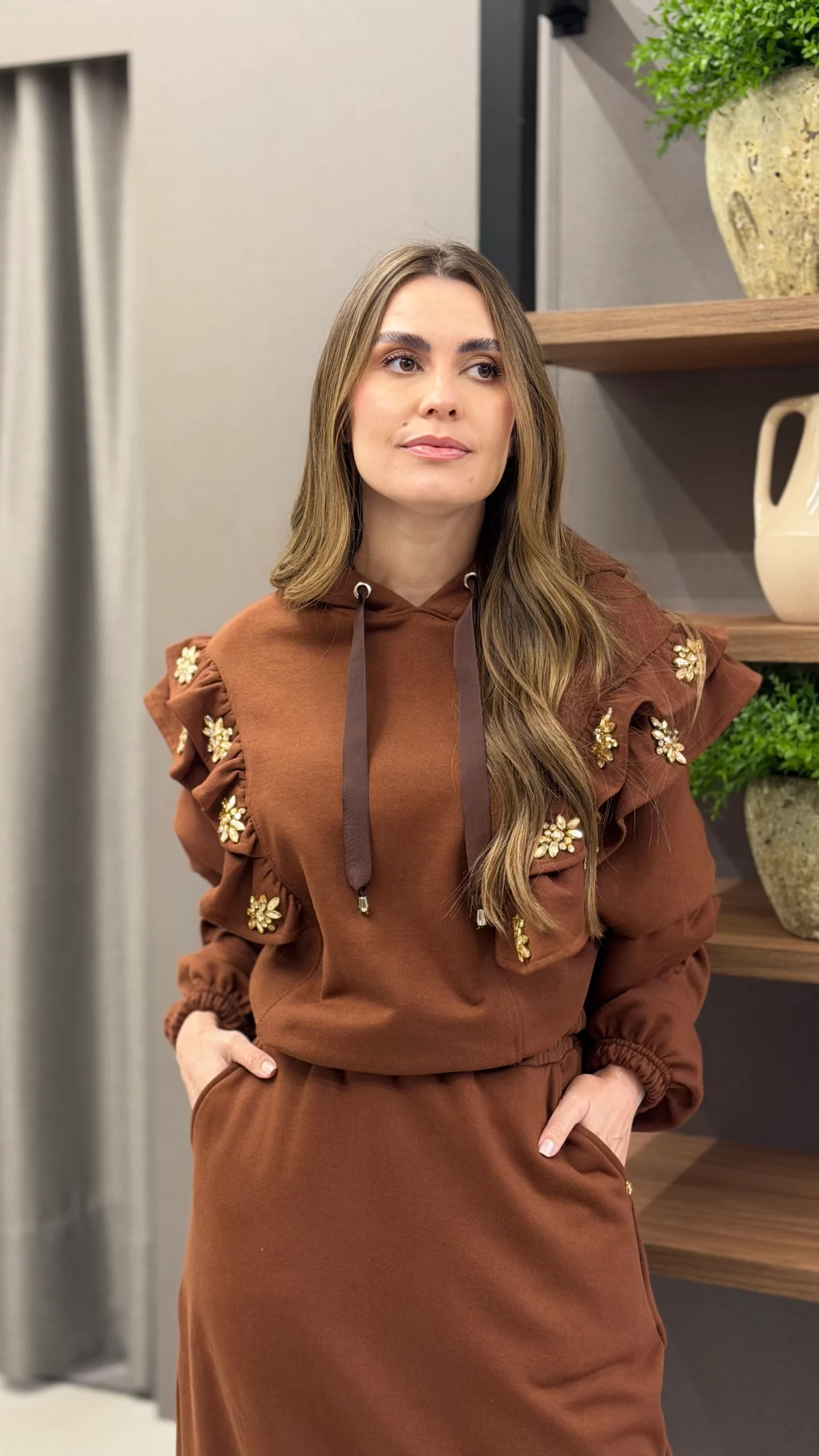 Conjunto Geneci Marrom