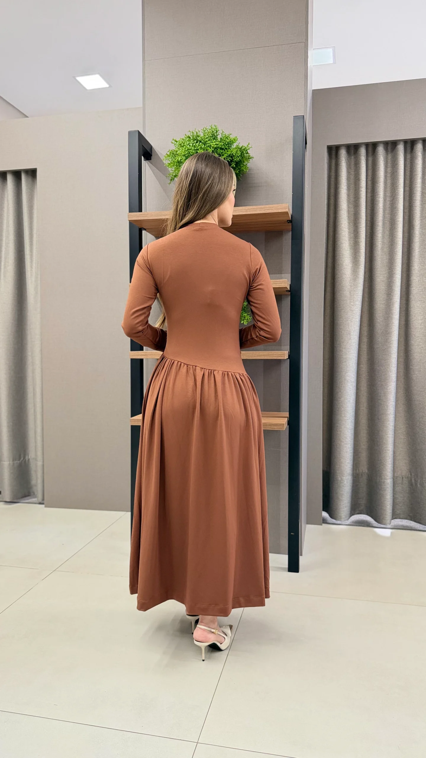 Vestido Laisa Marrom