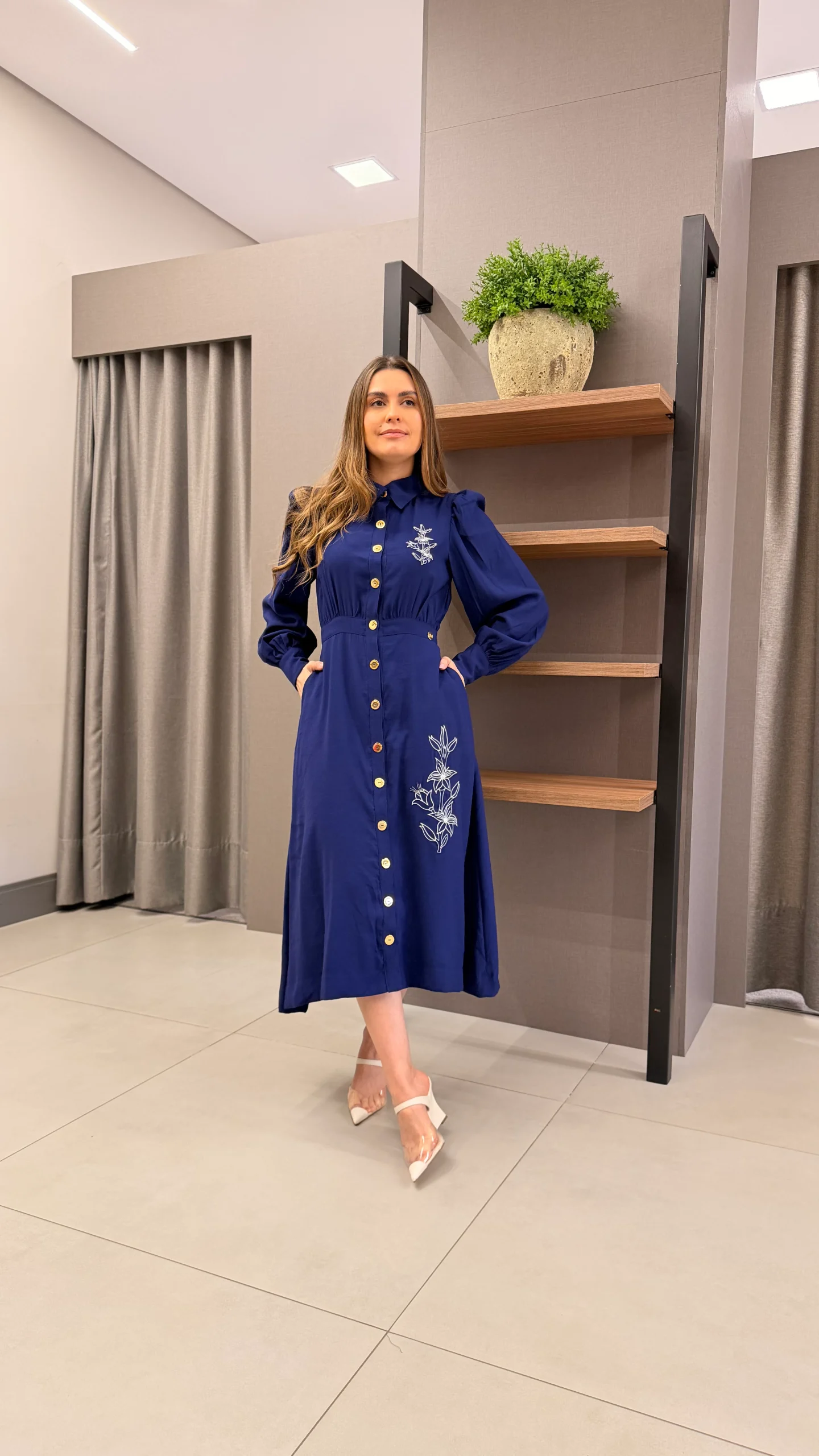 ca47886306734fc047b2b676e7542744-vestido-angelica-azul-1.webp Vestido Angélica Azul